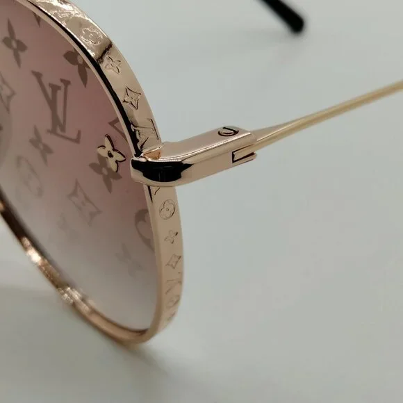 Authentic Louis Vuitton Sunglasses Z1781U Womens Gold mn410-010826 - Picture 6 of 8